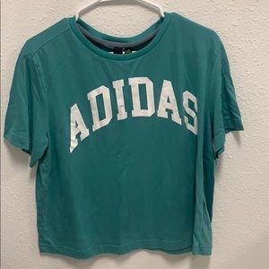 Cropped adidas tee